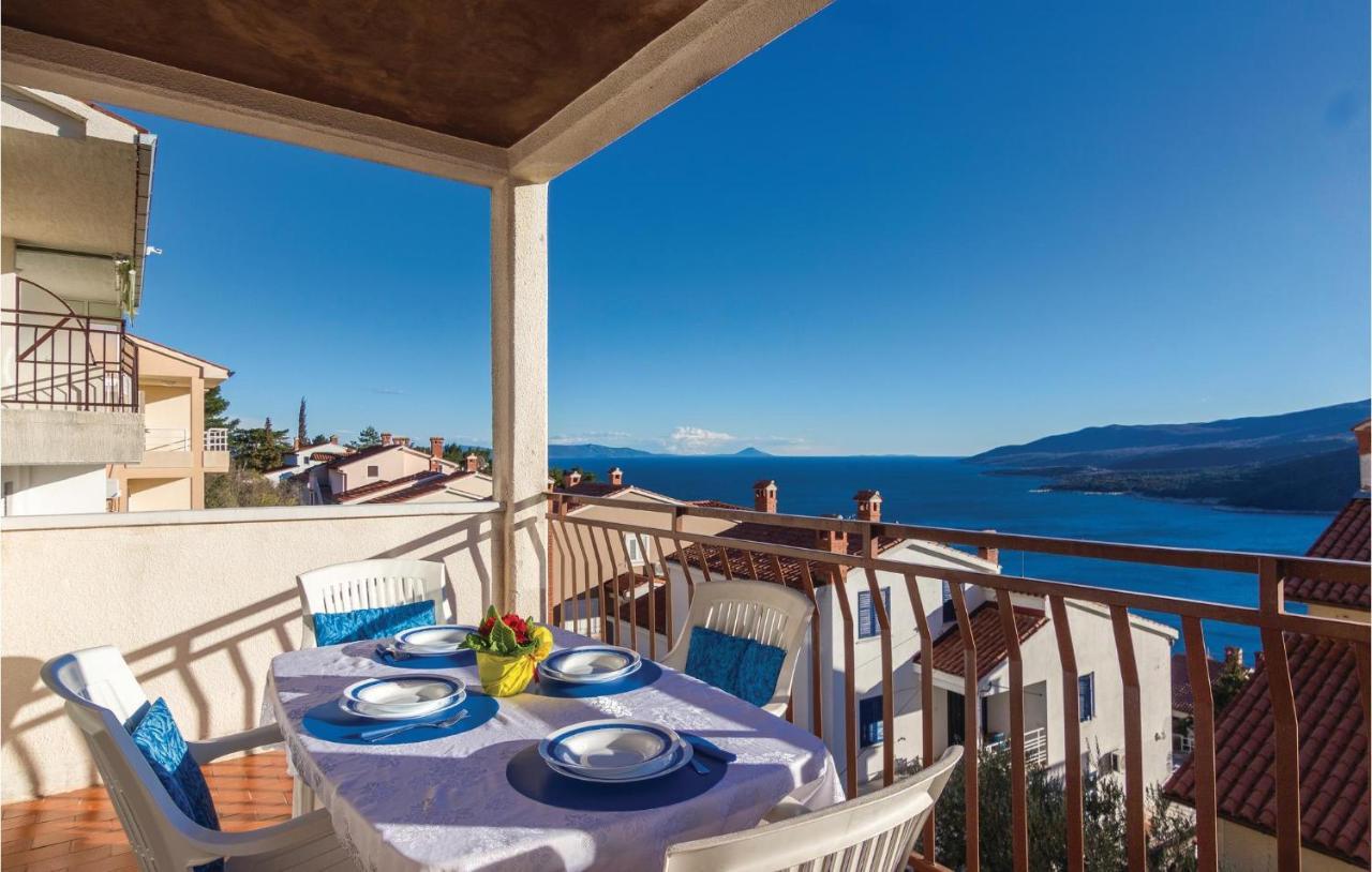 Cozy Apartment In Rabac With Wifi Exterior foto